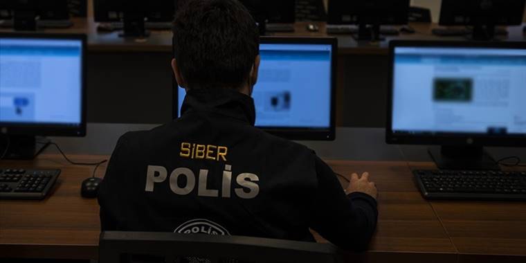 Siber polislerden "sağlıkta şiddet" olaylarına ilişkin dezenformasyon içeren paylaşımlara inceleme