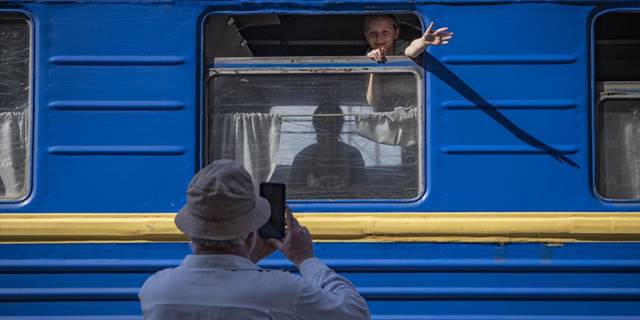 Ukrayna'da Donetsk bölgesindeki insanların tahliye noktası: Pokrovsk Tren İstasyonu