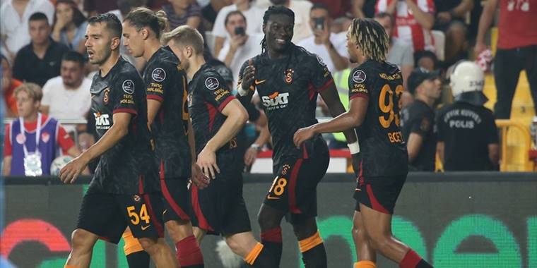 Galatasaray'ın tarihindeki yabancı oyuncu sayısı 183'e çıktı