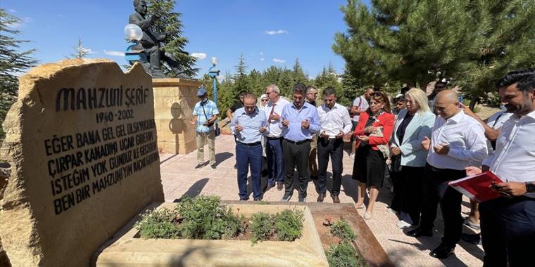 TDP Genel Başkanı Sarıgül, Hacı Bektaş Veli Müzesi ve Türbesi'ni ziyaret etti