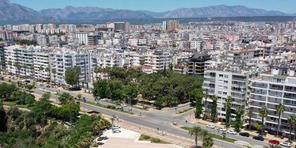 Antalya yabancıya konut satışında 68 ay sonra İstanbul'u geçti