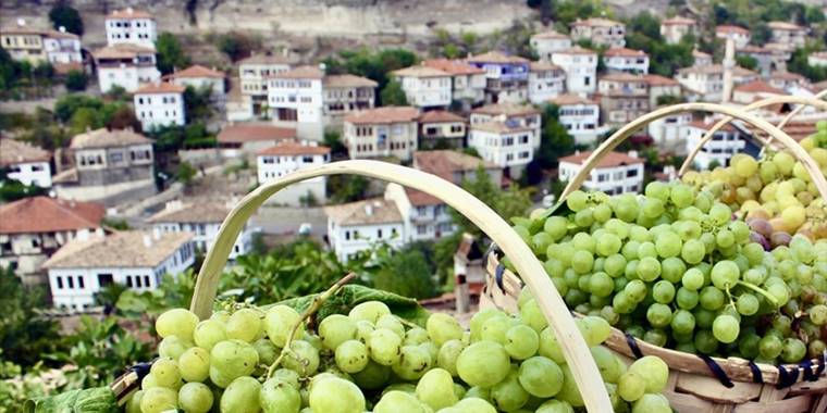 Safranbolu'nun tescilli ürünleri arasına 'çavuş üzümü' de girdi