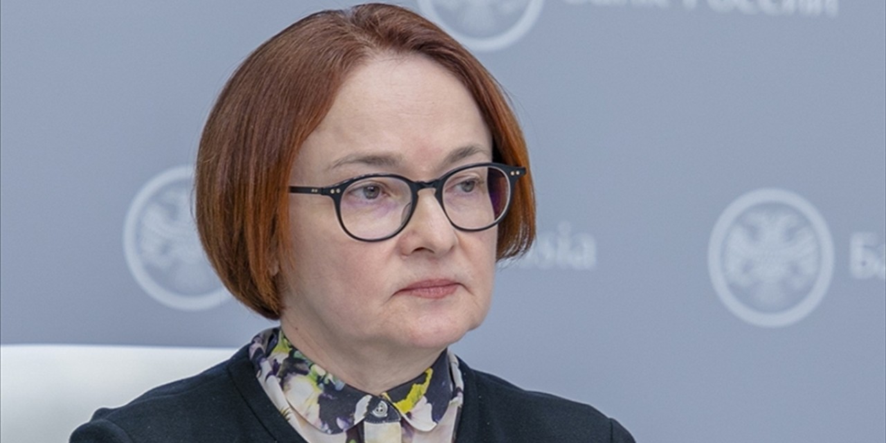 Rusya Merkez Bankası Başkanı Nabiullina: Dolar ve avro çok sayıda kişi için zehirli hale geldi