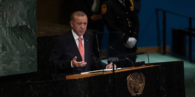 Cumhurbaşkanı Erdoğan, New York'ta devlet ve hükümet başkanlarıyla diplomasi trafiğini sürdürdü