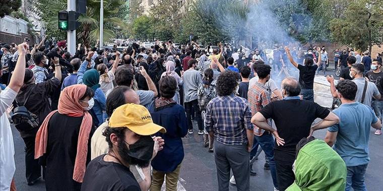 Tahran’da Mahsa Emini'nin ölümünün 40. gününde protestolar sürüyor