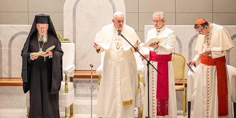 Papa Franciscus: Ukrayna'daki savaşın sona ermesi ve müzakerelerin başlatılması çağrısı yapıyoruz