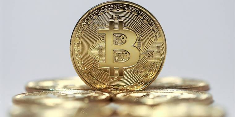 Bitcoin'in fiyatı 17 bin doların altını gördü