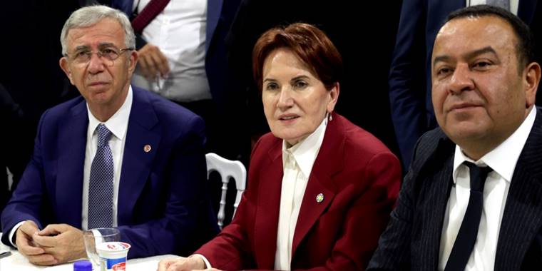 İYİ Parti Genel Başkanı Akşener "Ankara Esnaf Buluşması"na katıldı: