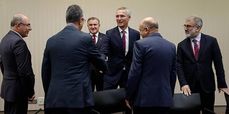 Stoltenberg, NATO Parlamenter Asamblesi Türk Grubu ile görüştü