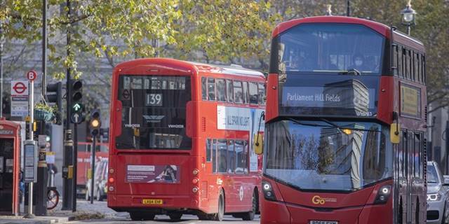 İngiltere'de otobüs şoförleri greve gitti