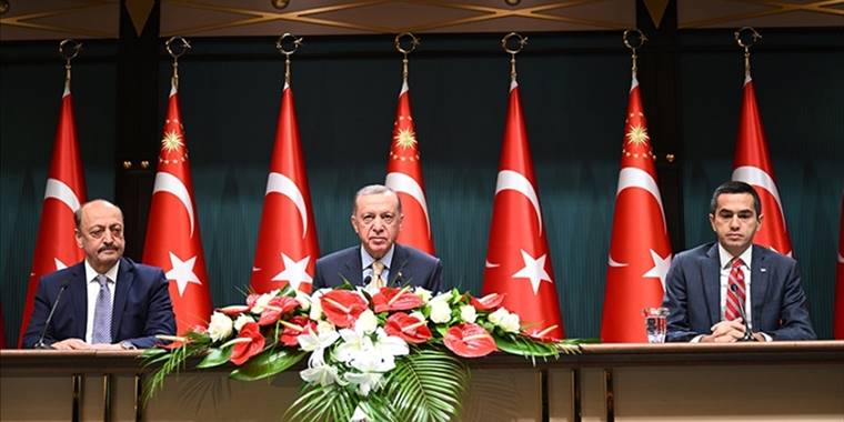 Cumhurbaşkanı Erdoğan: 2023 yılında uygulanacak net asgari ücret 8 bin 506 lira