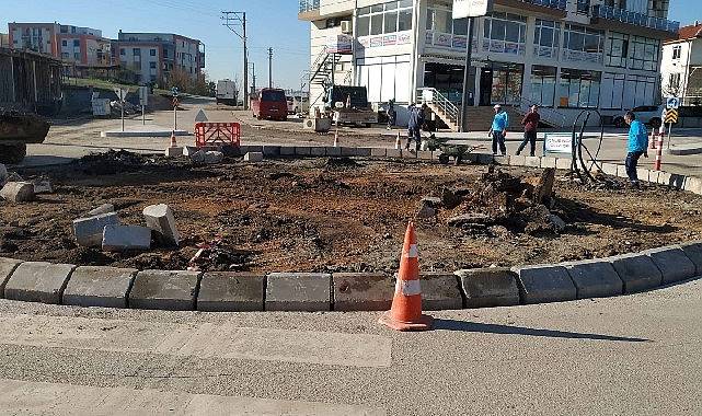 Başiskele Tınaztepe'de dönel kavşak yapıldı