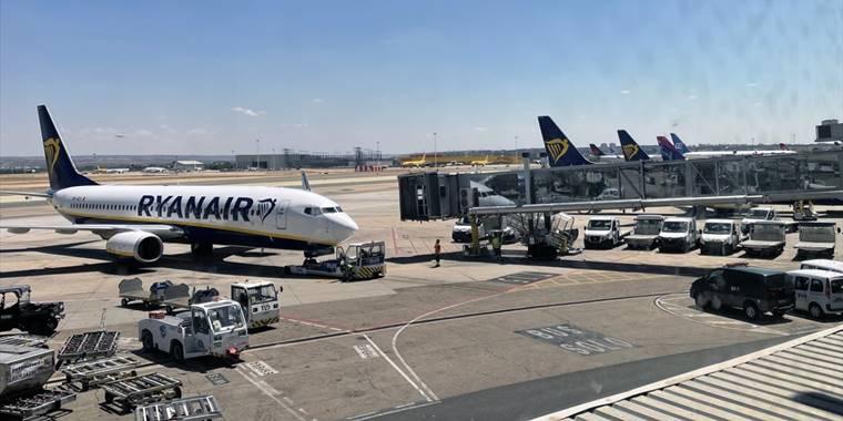 Ryanair çalışanlarının grevi nedeniyle Belçika'da 100'den fazla sefer iptal edildi