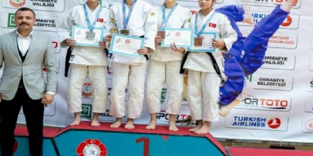 Judoda zirve Kağıtspor'un