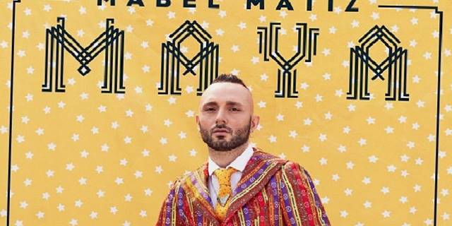 Mabel matiz firtinadayim перевод на русский. Mabel Matiz Antidepresan. Murda Mabel Matiz. Mabel Matiz LGBT. Mabel Matiz antidepresanin sözleri.