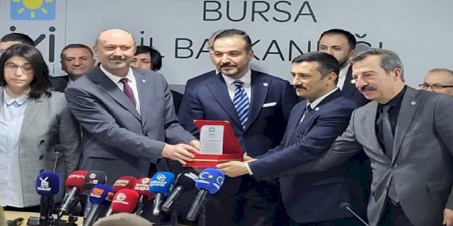 Bursa'da İYİ Parti'nin yeni yönetimi kolları sıvadı