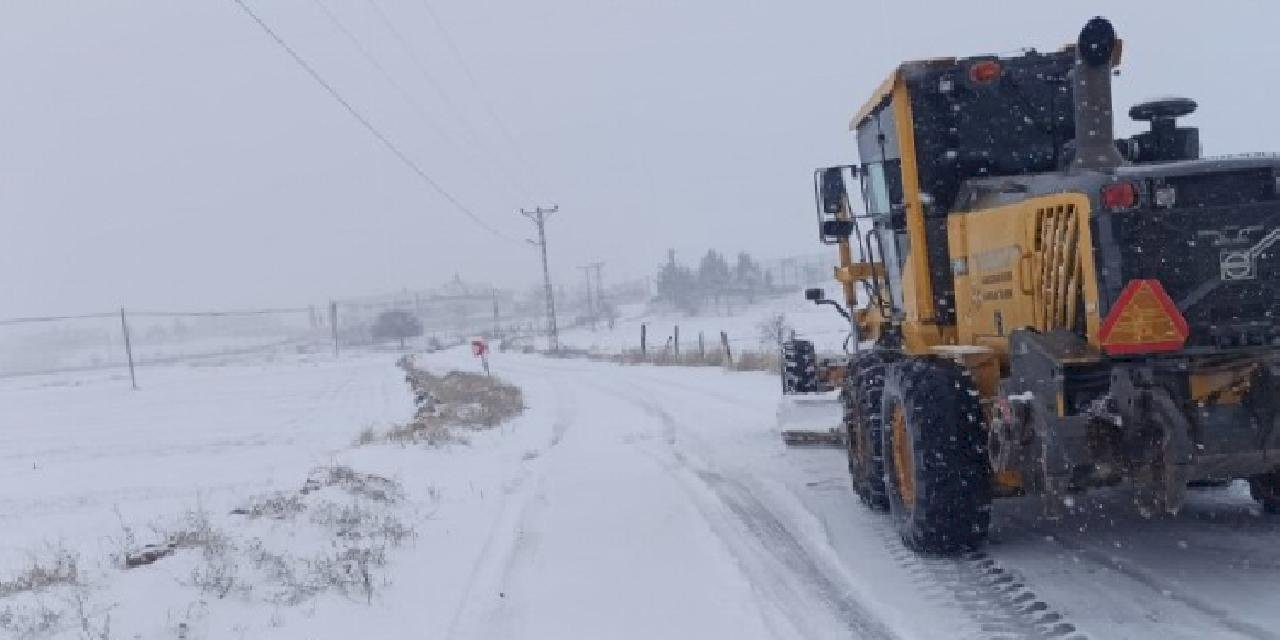 Mardin'de yol açma çalışmaları tam gaz