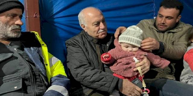 Mardin Yeşilli Belediyesi deprem bölgesinde hizmette