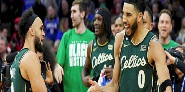 Boston Celtics son saniye üçlüğüyle Philadelphia 76ers'ı devirdi!