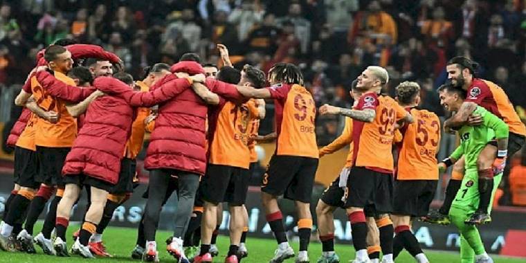 GALATASARAY TRANSFER HABERLERİ: Sacha Boey için İngilizler devrede! Bonservisi...