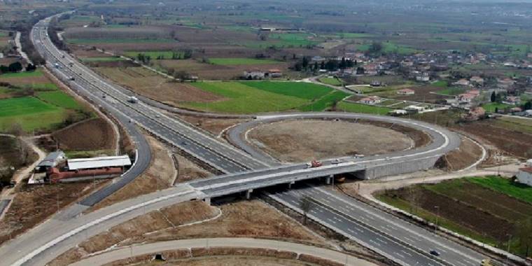 Sakarya'da yeni otoban girişinde çalışmalar hızlandı