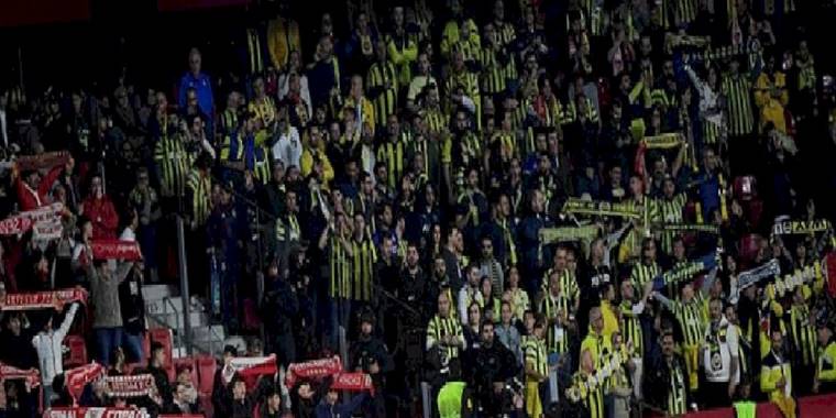 Fenerbahçe'den darp edilen taraftarlar için flaş açıklama!