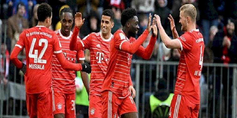 Bayern Münih 5-3 Augsburg (MAÇ SONUCU-ÖZET)