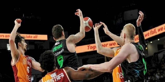 Galatasaray Nef 71-65 Darüşşafaka Lassa (MAÇ SONUCU-ÖZET)