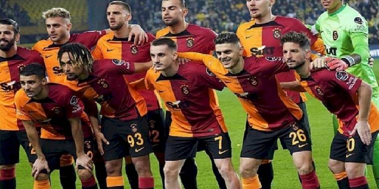 GALATASARAY TRANSFER HABERLERİ: Devleri peşine taktı! Sacha Boey'a 2 talip birden