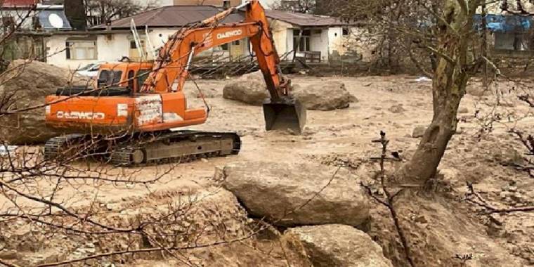 Adıyaman ve Şanlıurfa'da sel... Ölü ve yaralılar var