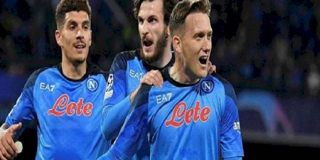 Napoli 3-0 Frankfurt | MAÇ SONUCU - ÖZET