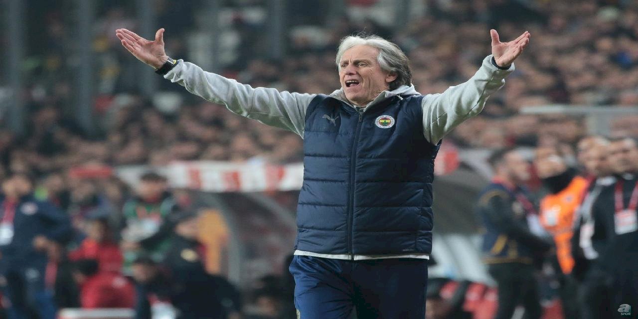 Fenerbahçe'ye Jorge Jesus şoku! Transfer görüşmesi yapmaya gitti