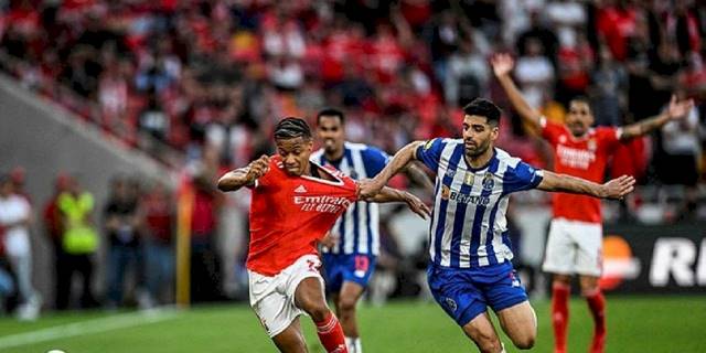 Porto 2-1 Benfica (MAÇ SONUCU-ÖZET) Porto Benfica'nın serisini bitirdi!