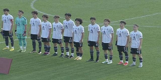 U-16 Gelişim Ligi Yarı Final maçında, Galatasaray ile Beşiktaş karşı karşıya geldi