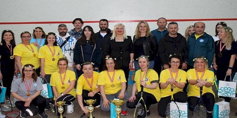 Anneler Squash Turnuvası'nda buluştu