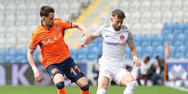 Başakşehir 1-1 Ümraniyespor (MAÇ SONUCU-ÖZET) | İstanbul'da kazanan çıkmadı!