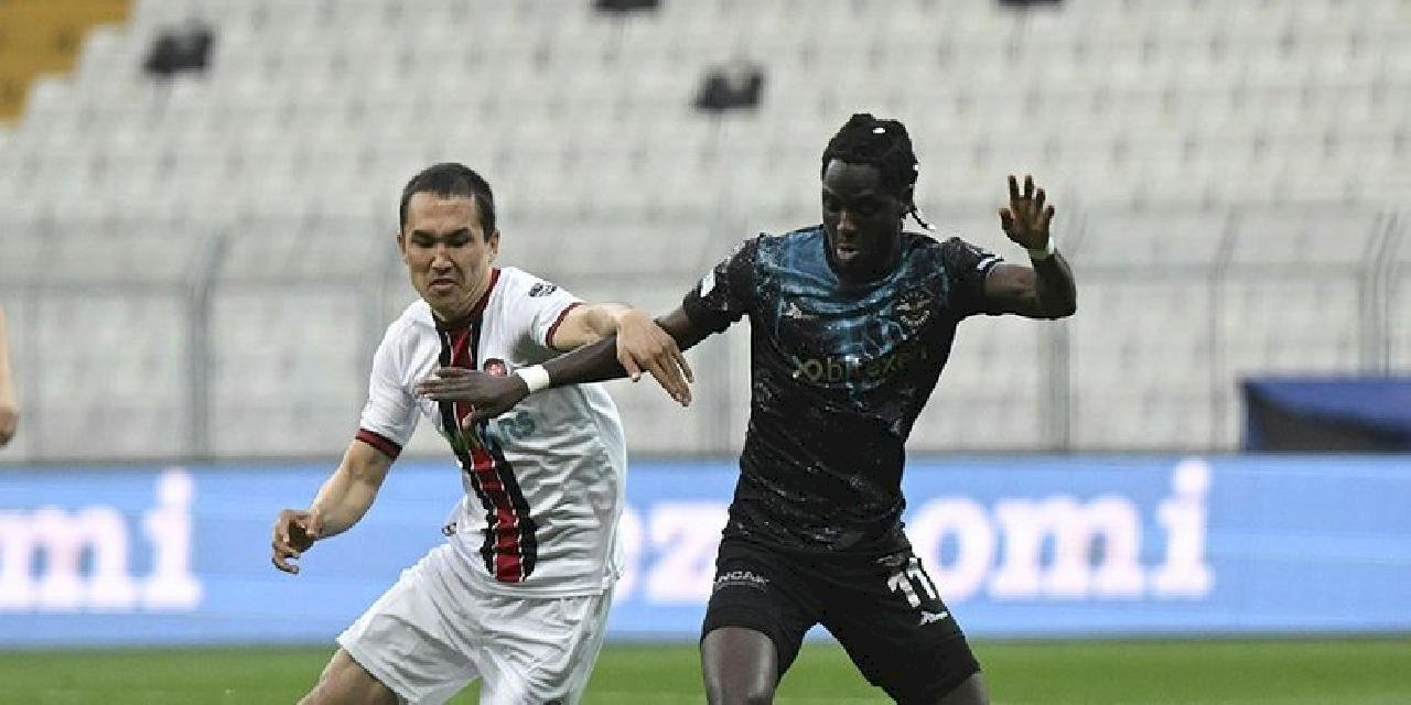 Fatih Karagümrük 2-3 Adana Demirspor (MAÇ SONUCU - ÖZET) Gol düellosu Adana Demir'in!