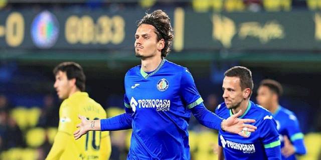 Milli futbolcu Enes Ünal sakatlandı!