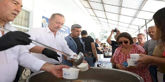 Didim Belediyesi'nden aşure ikramı