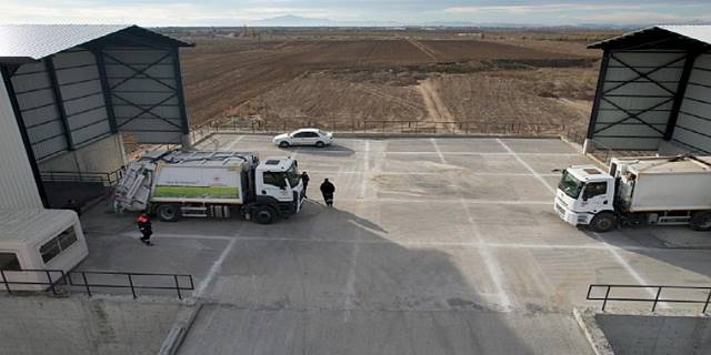 Çumra'da atık aktarma merkezi hizmet kalitesini artırdı 