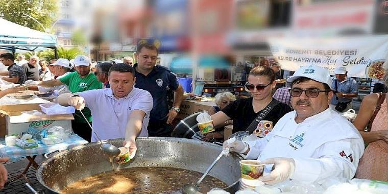 Edremit Belediyesi'nden aşure hayrı