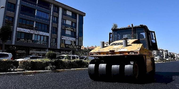 İstasyon Caddesi'nde çalışmalar sürüyor