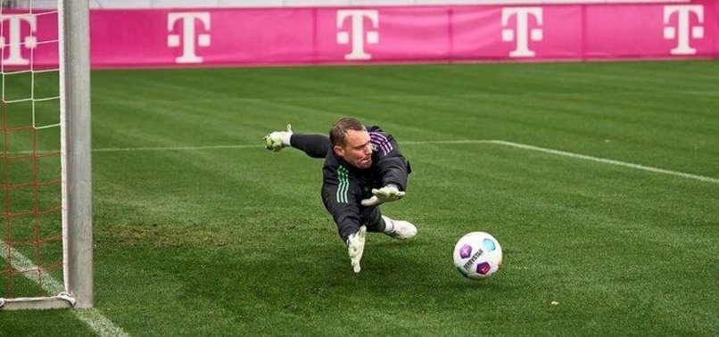 Bayern Münih'te Manuel Neuer yeşil sahalara dönüyor