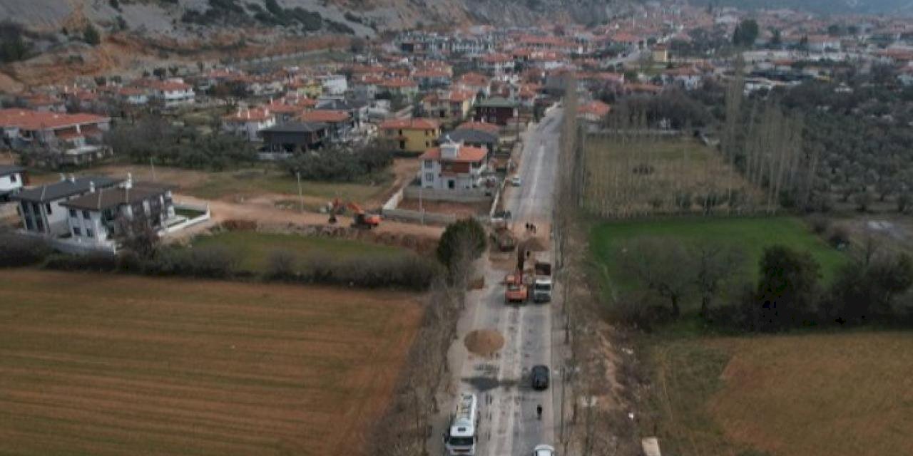 Manisa Düğerek'te asfalt çalışması başladı