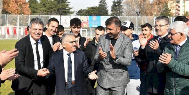 Kayseri Büyükşehir'den amatör kulüplere büyük destek