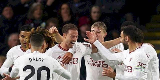 Burnley 0-1 Manchester United (MAÇ SONUCU - ÖZET) M. United deplasmanda kazandı!