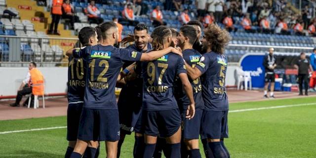 Kasımpaşa 2-1 Adana Demirspor (MAÇ SONUCU-ÖZET) | Kasımpaşa 3 puan hasretine son verdi!