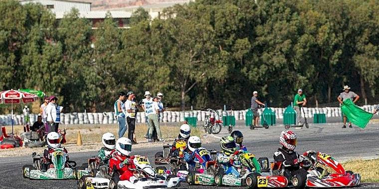 Karting Coşkusu İzmir Park'ta Yaşandı