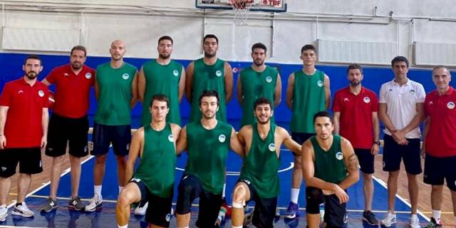 Sakarya Basketbol hazırlık turnuvasında kupaya uzandı