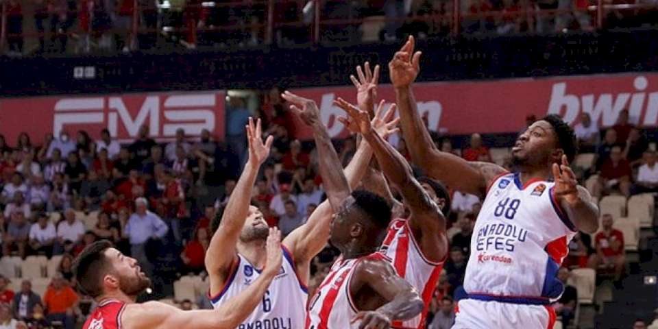 Olympiakos 75-57 Anadolu Efes (MAÇ SONUCU - ÖZET) Anadolu Efes Pire'de kayıp!